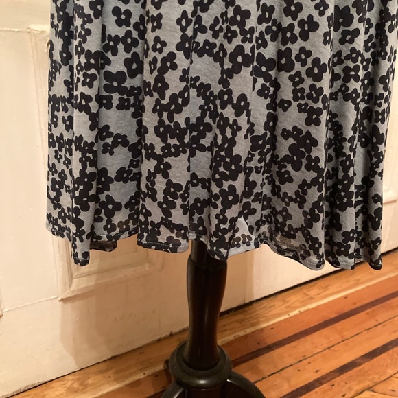 Tocca Blue and Black Midi Dress - Picture 9 of 10